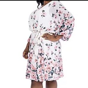Premier Amore Woman Long Sleeve V Neck Fit & Flare Floral White Pink Dress 16W